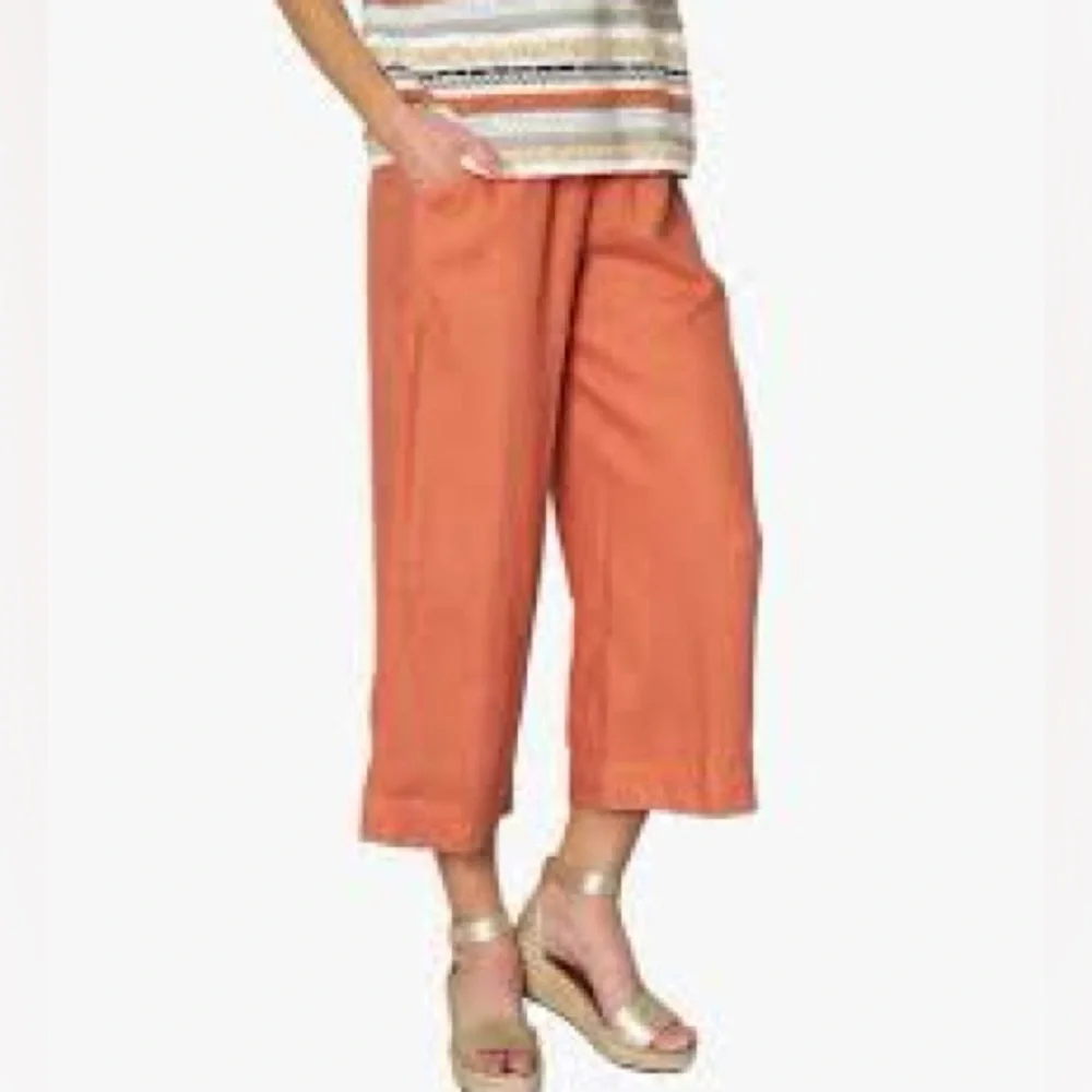 Carla Ruben Couture’,Italian Linen Viscose Cropped &  Cuffed Pants Italy Size S